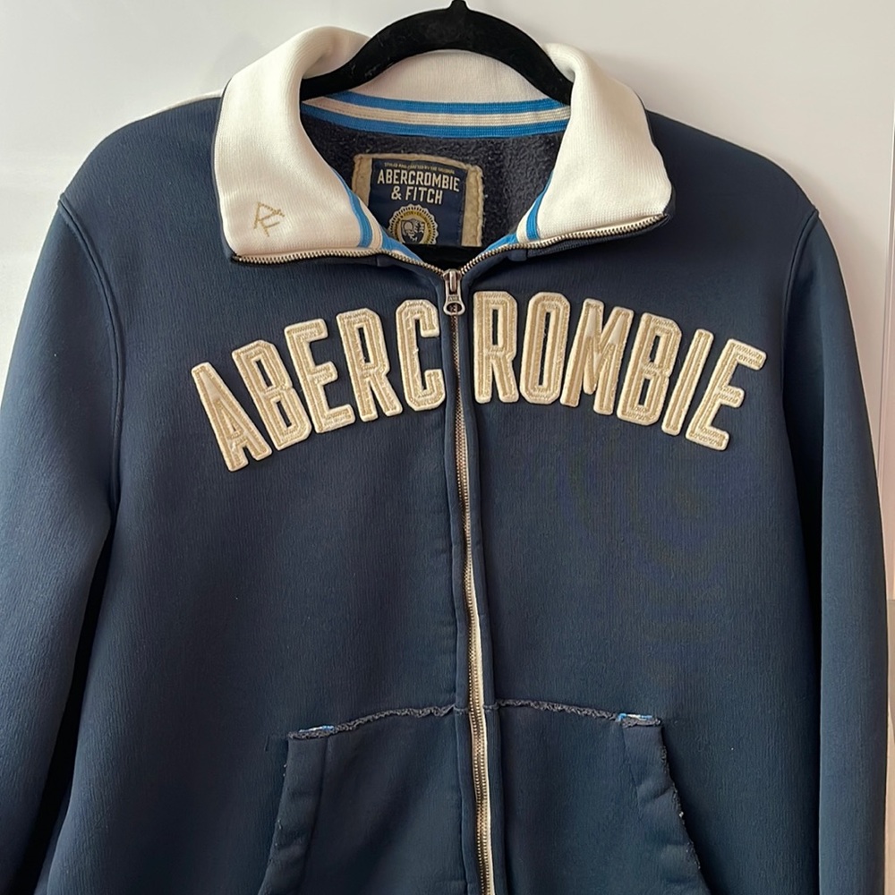 Men's Abercrombie & Fitch Distressed zipped lightweight track jacket (Blue) - M
